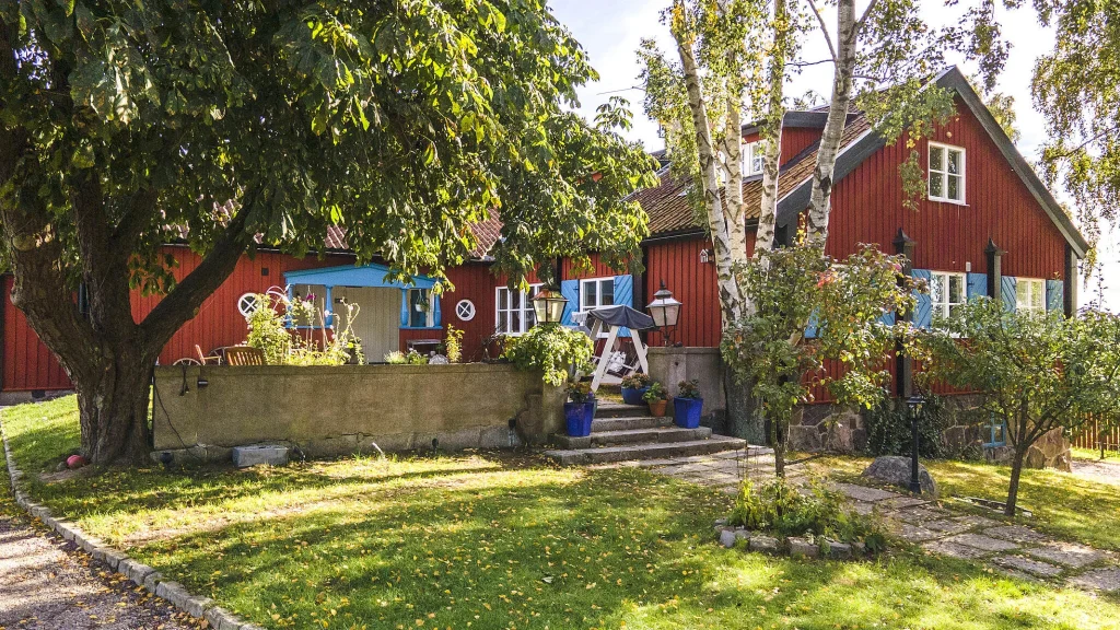 27. Terrassering med sto╠edmur till Villa 2048x1152